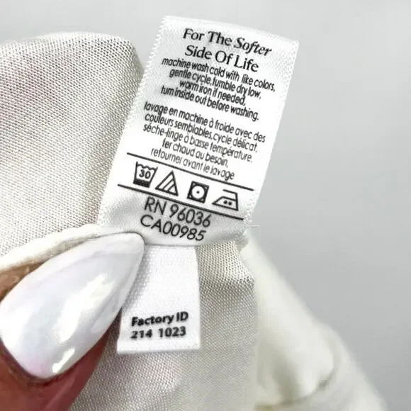 EBERJEY Giselle Short PJ Set Large Pure Ivory Navy Blue Tencel Modal Relaxed NWT - Picture 12 of 13